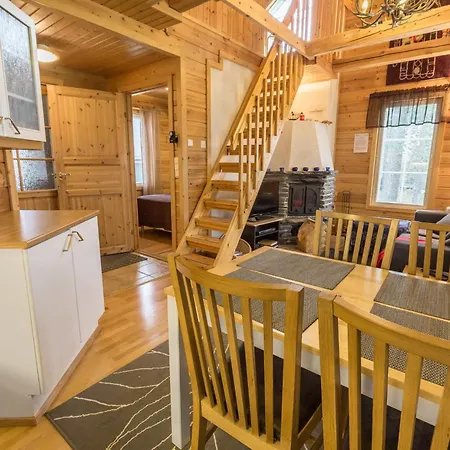 Komsikko B By Interhome * Äkäslompolo